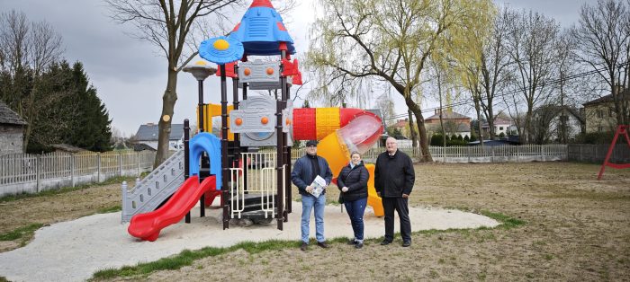Miniaturka artykułu Nowe urządzenie zabawowe w Czerminie
